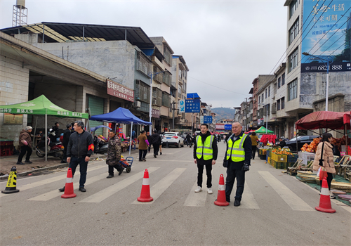 塘村镇开展春节前道路交通专项整治行动