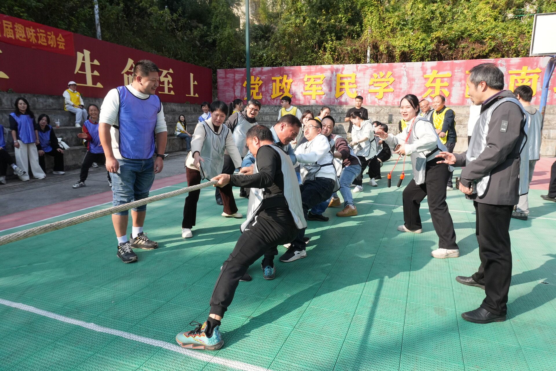 嘉禾县纪检监察系统举办“铁打者”首届趣味运动会