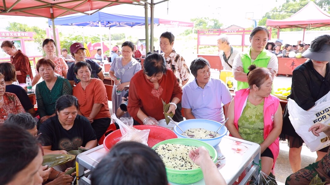 庆丰收迎中秋｜嘉禾县石桥镇泮桥村开展主题活动 民俗盛宴点亮乡村佳节